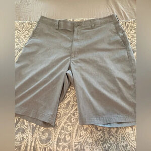 BEN HOGAN Performance Flat Front Flex Golf Shorts |Gray | Size 32-33